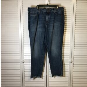 Universal Thread High-Rise Med Wash Straight Denim Jean 18/34R